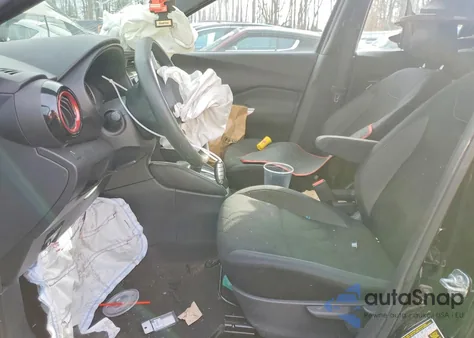 2019 Nissan Kicks S z USA, uszkodzony, nr VIN 3N1CP5CU2KL479969